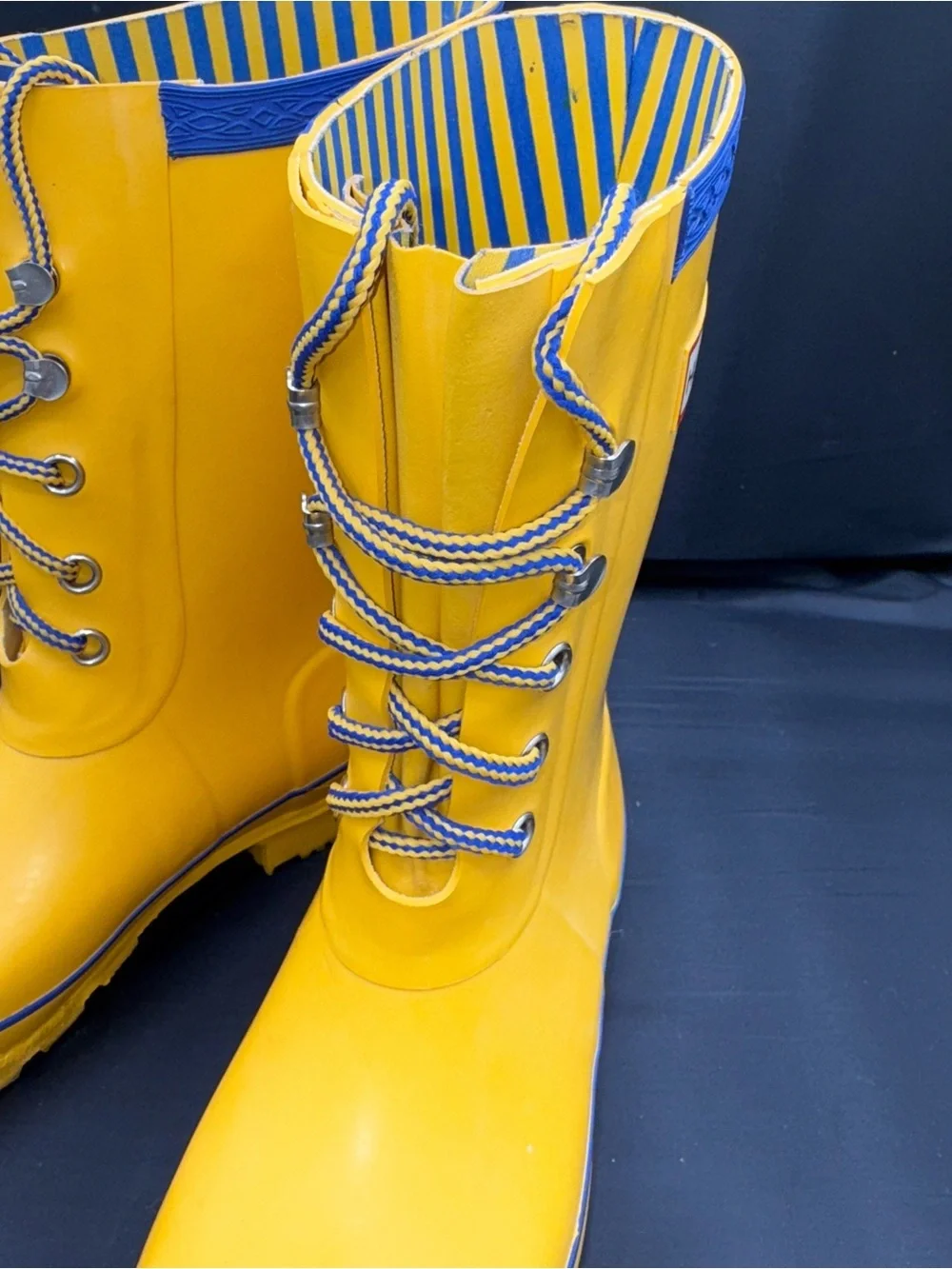 Hunter Kids Festival Lace Up Rain Boots Yellow Blue Stripe Size 4 Waterproof